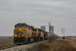 UP 7829 eastbound K&O loaded grain train